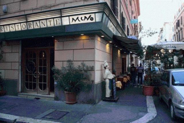 ホテル Viennese Due ローマ エクステリア 写真